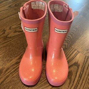 Hunter pink glitter rain boots. Size 8